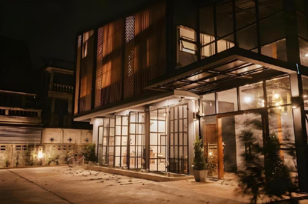 Hug Inn Phrae Exteriér fotografie